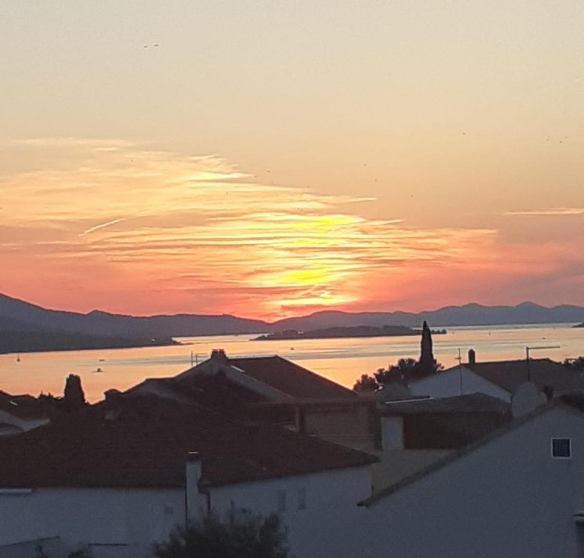 Anna Biograd Na Moru Exterior foto